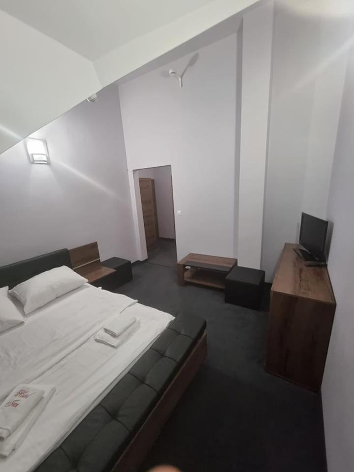 Hotel Jan Zgorzelec Exteriör bild